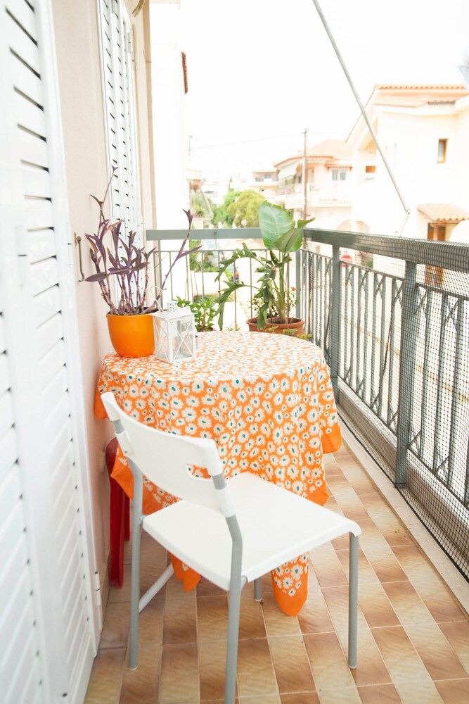 Electra s 2-bedroom Apt-convenient Location Patra