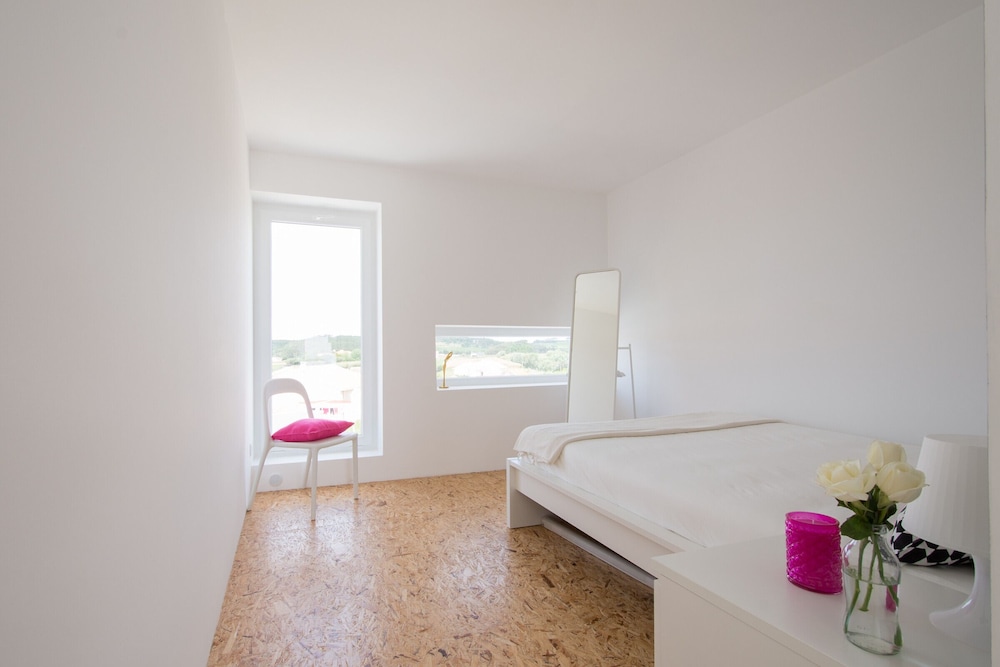 ST Apart 01 in Atouguia da Baleia