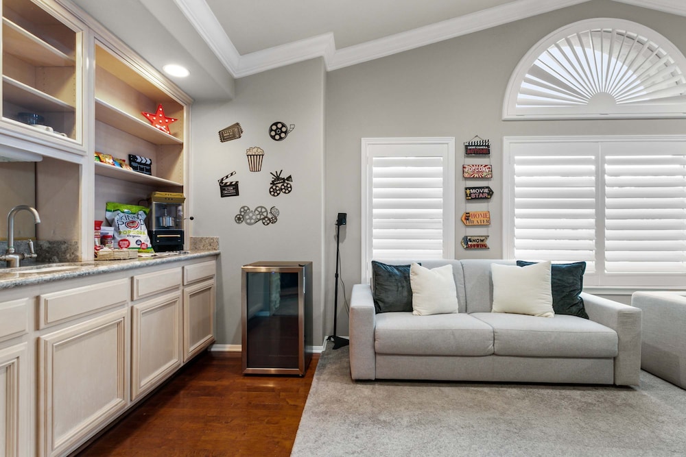 Luxury Pool Home w Theater Games Mountain View
