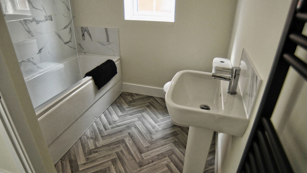3Bd Gem In The Heart Of Barnetby Le Wold