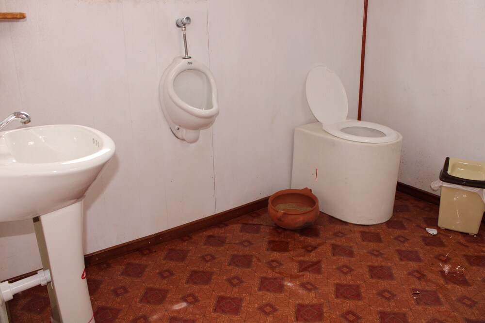 Photo 10