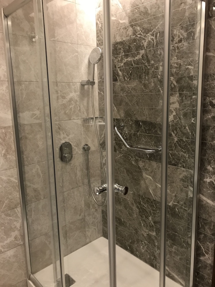 Old Port Otel - Image 58