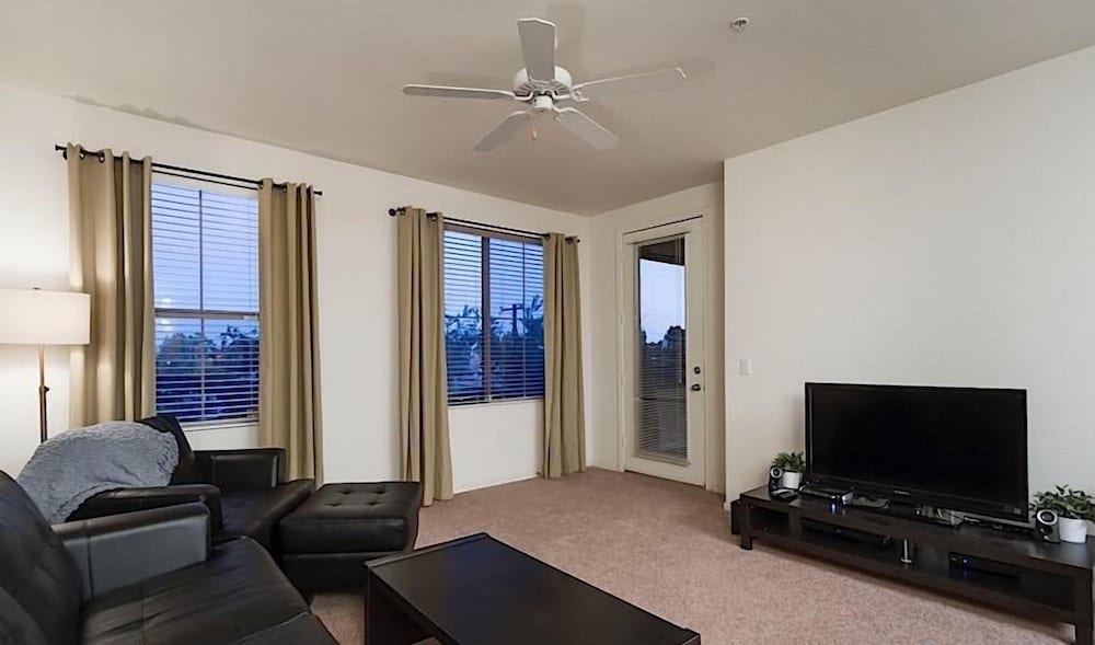 Heart of Phoenix By Signature Vacation Rentals