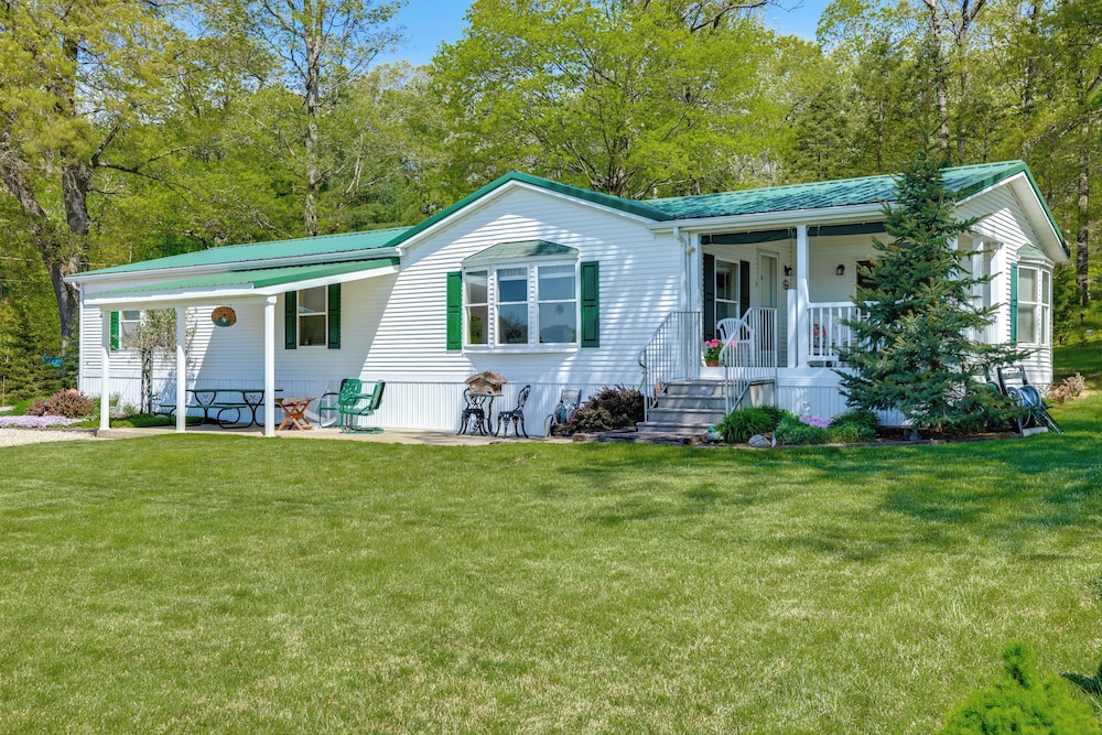 Tallman Lake Access: Family-friendly Home w/ Dock!