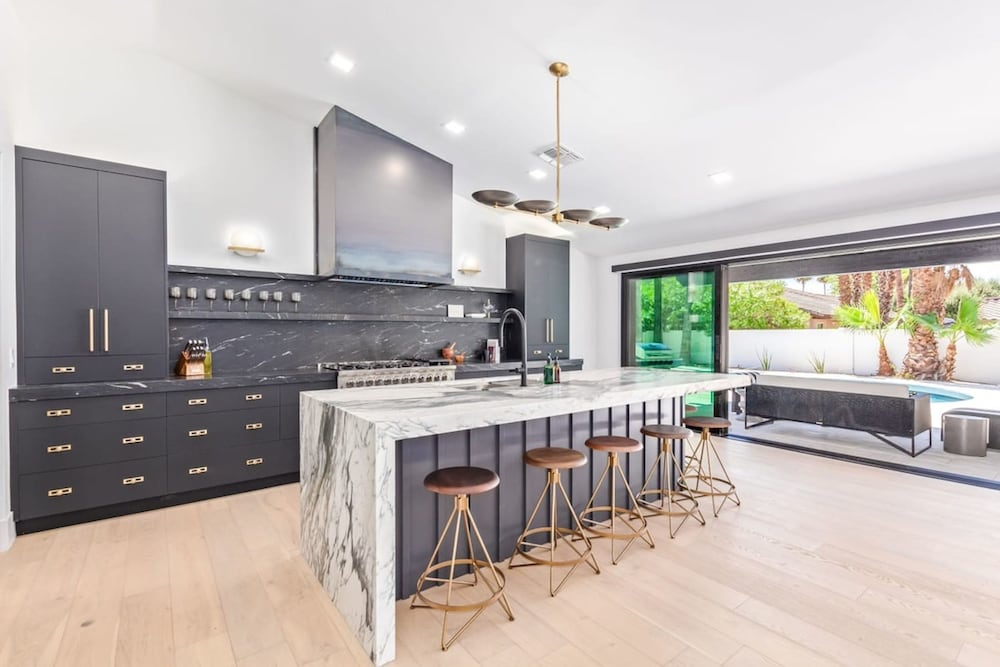 The Ashcroft New Build Htd Pool Chefs Kitchen