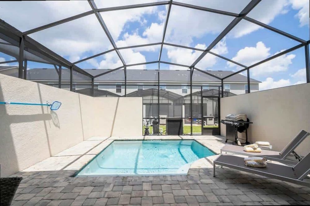 Splendid 6Bd w Private Pool Solara Resort 2154