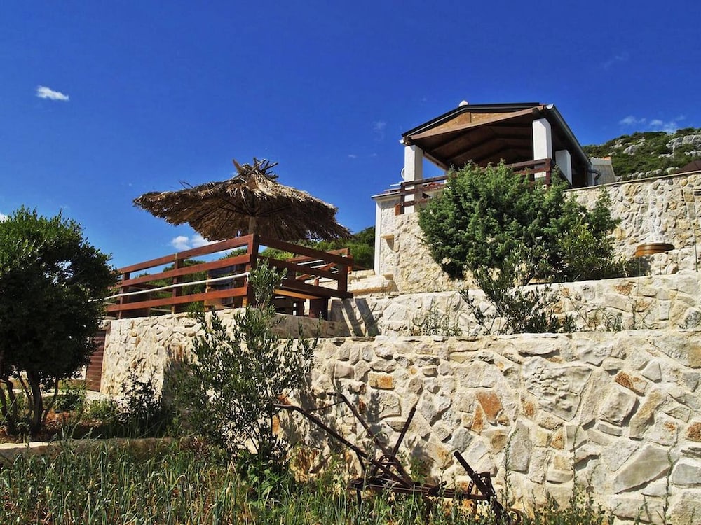 Robinson House "blue Stone" With Swimming Pool