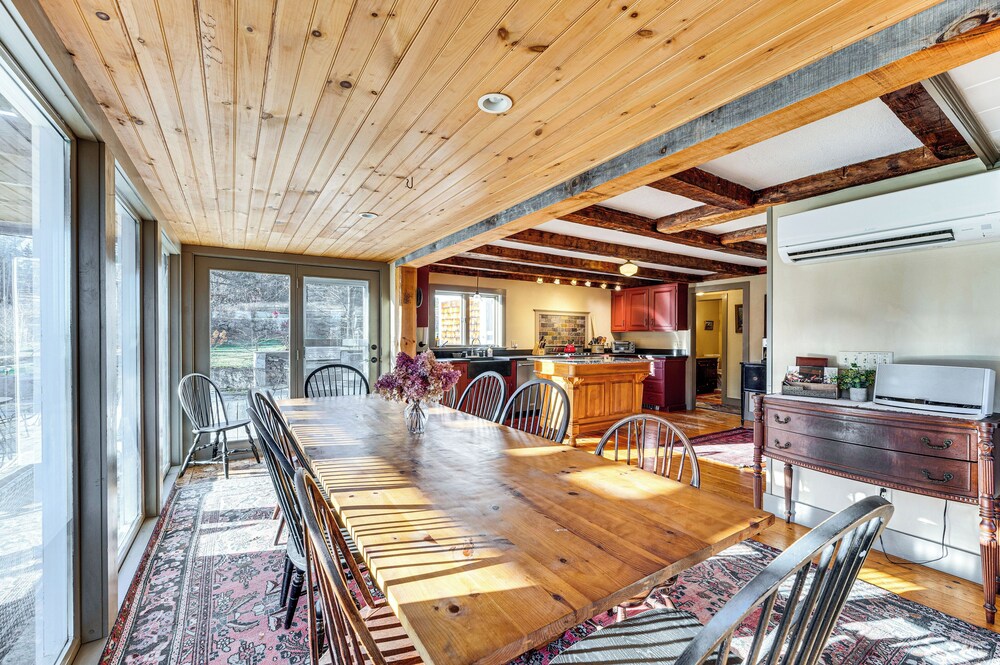 Outdoor Fireplace & Pool Table: Tamworth Home!