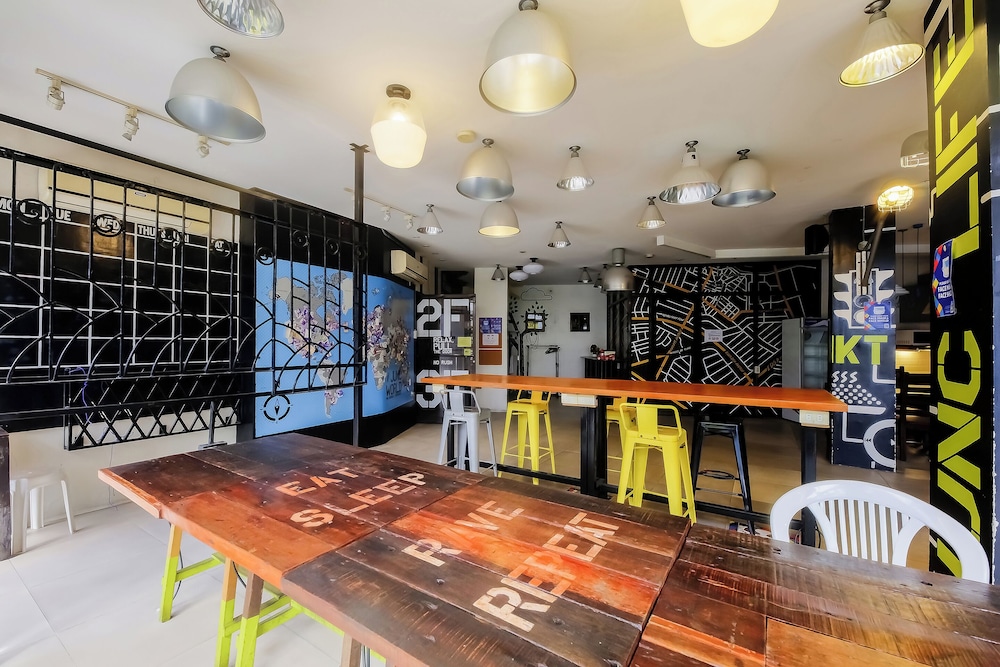 Spot On Junction Hostel
