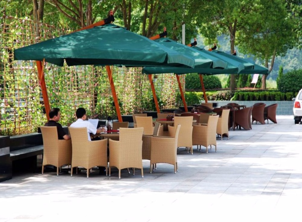 S&N Niutoushan Resort