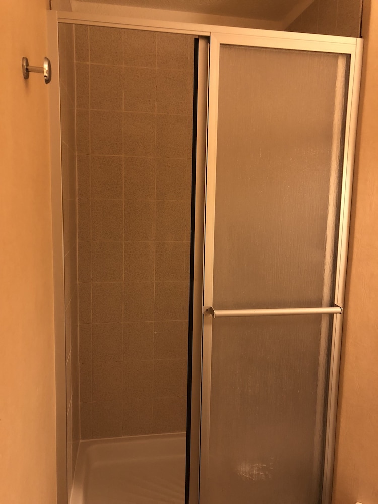 Norton Hotel - Property Image 13