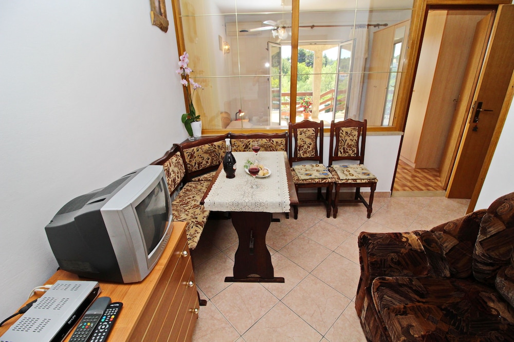 Apartments Veselka
