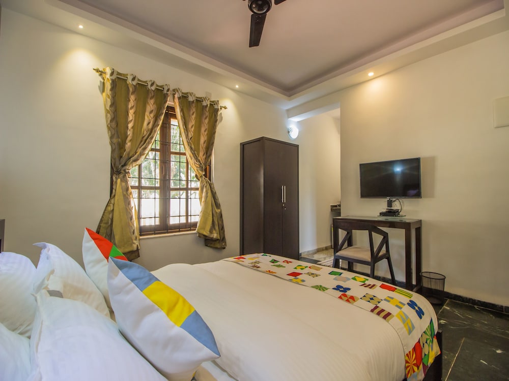 OYO 12134 Home Luxury Studio Calangute