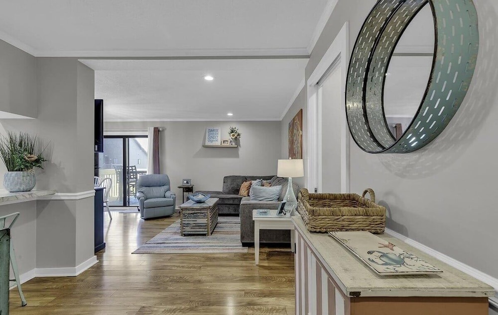 Ocean Bridge 27b 2 Bedroom Condo