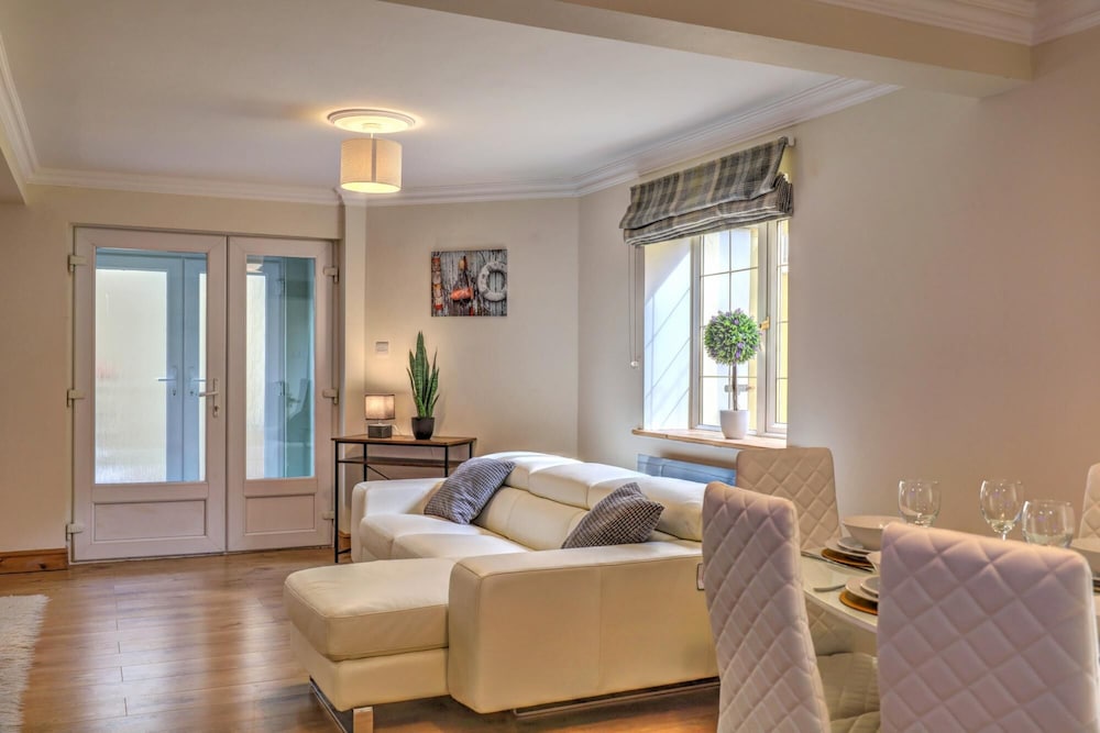 2 Bed 1 Bath Felixstowe Seafront view 2