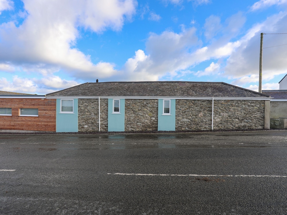Bryn Llwyd Cottage