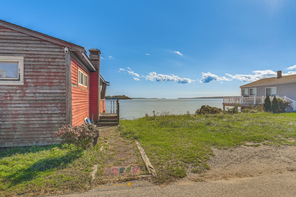 Walk to Beach: Water-view Abode in Portsmouth!