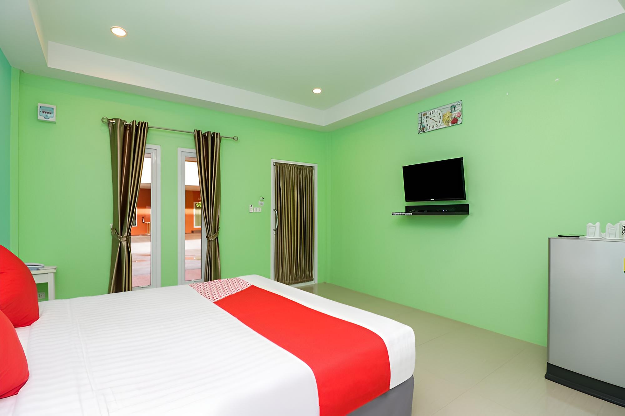 Baan Phing Phu Praew