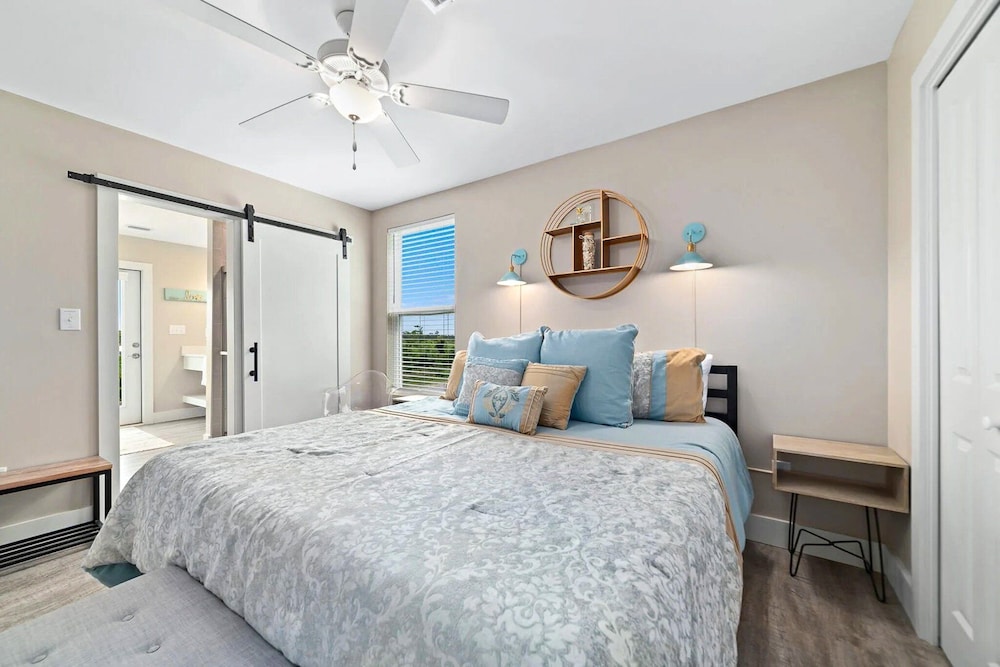 Pipedreams 333 8 Bedroom Home