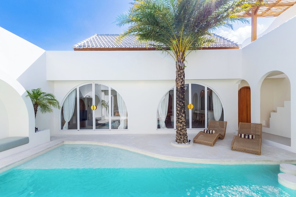 Villa Nokanhui by Pertama Management