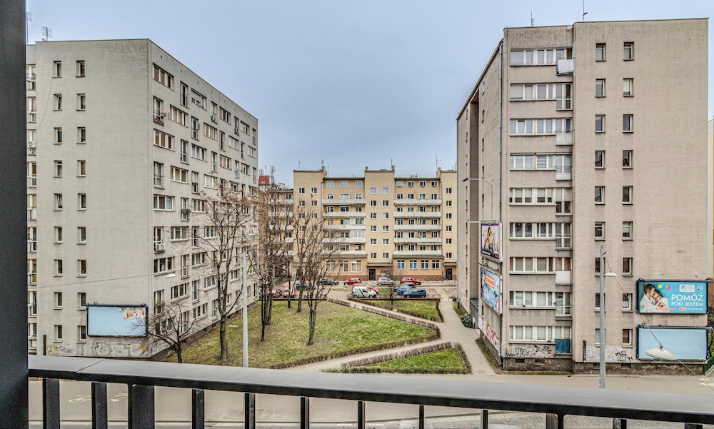 RentPlanet - Apartament Wyszyńskiego view 5