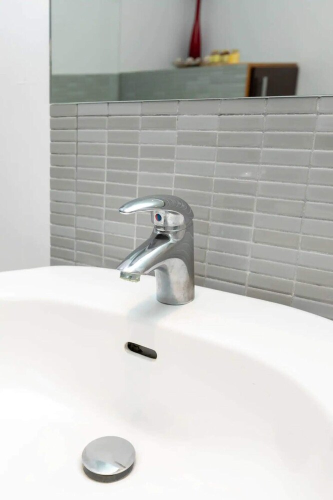 2 Bedroom 2 Bathroom Victorian Maisonette in Barbican