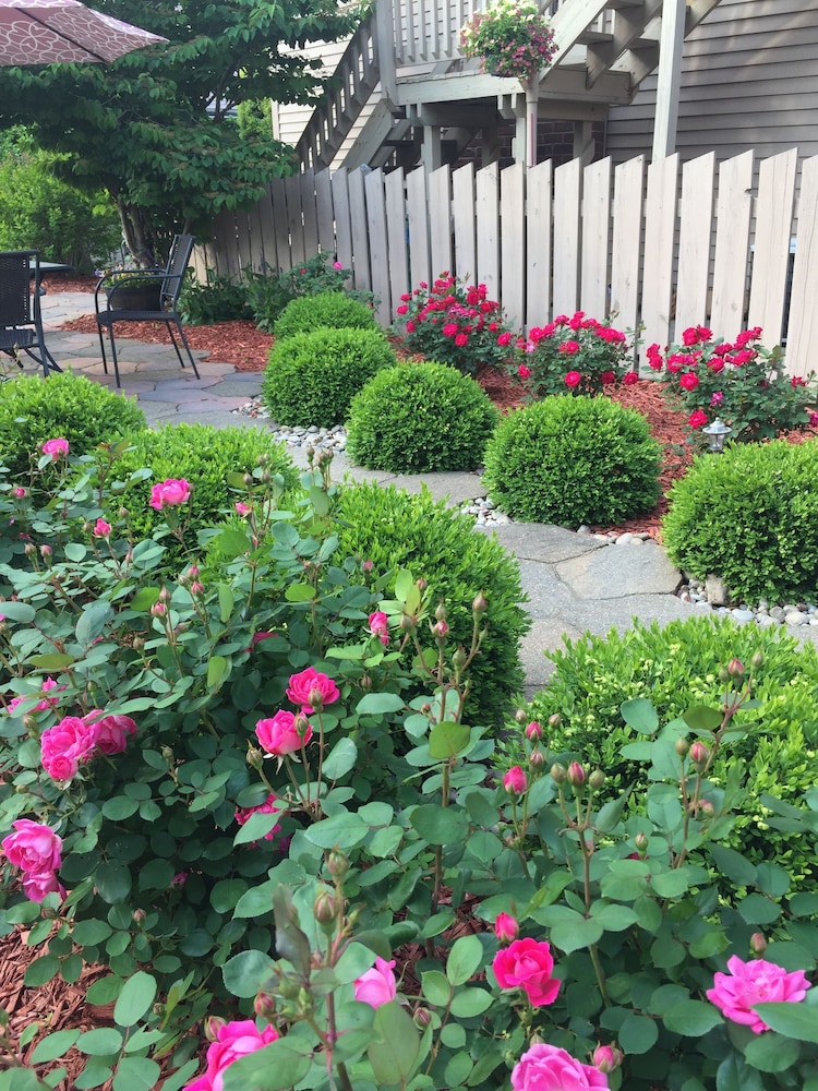 Weller Haus Bed, Breakfast & Event Center