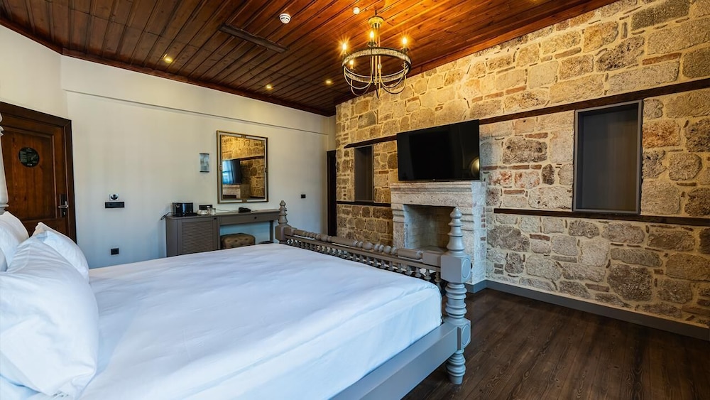 Belmondo Süitler - Image 59