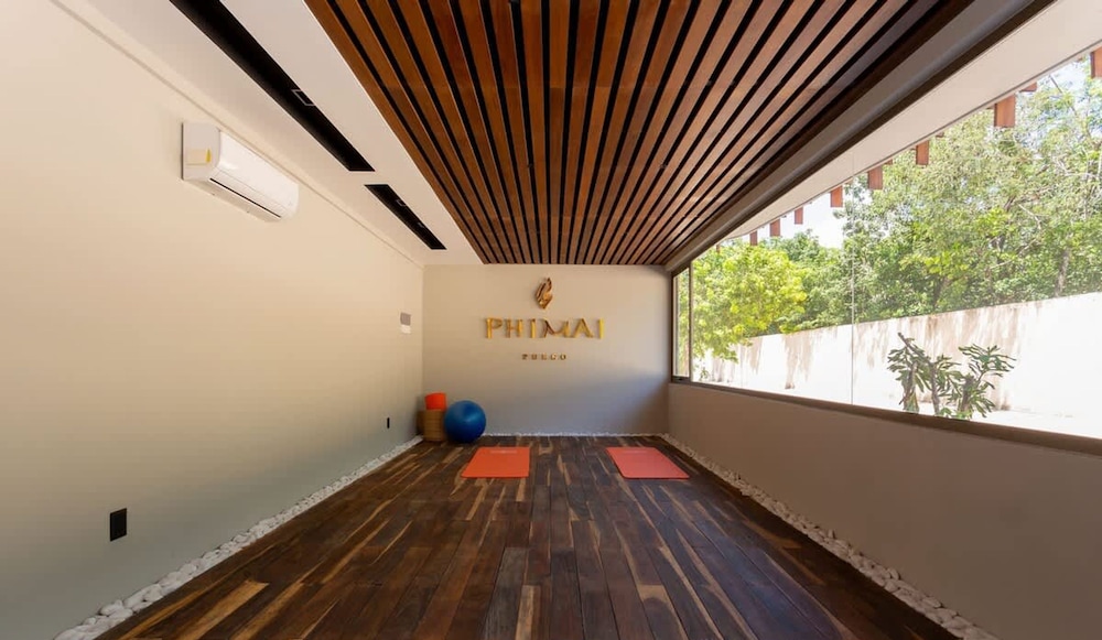 1 Br w Park Views in Condo w Gym Sauna Steam