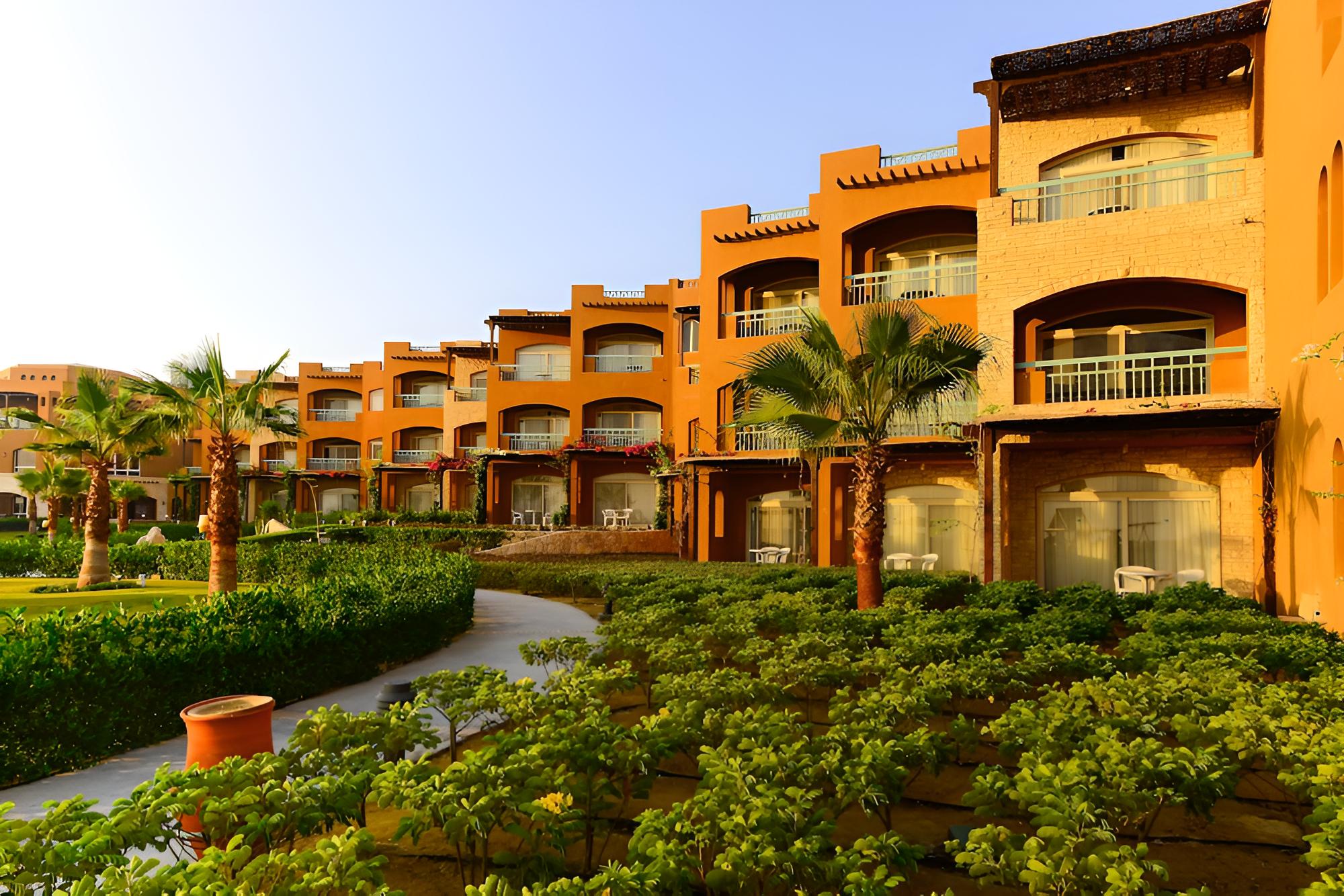 Byoum Lakeside Hotel