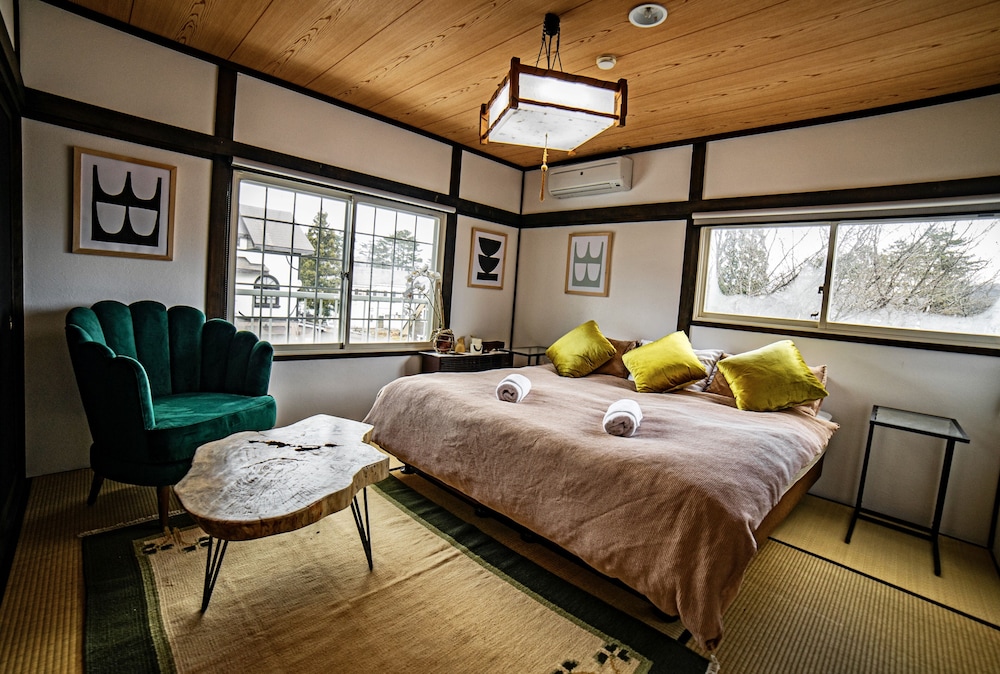 Melö Lodge Hakuba view 2