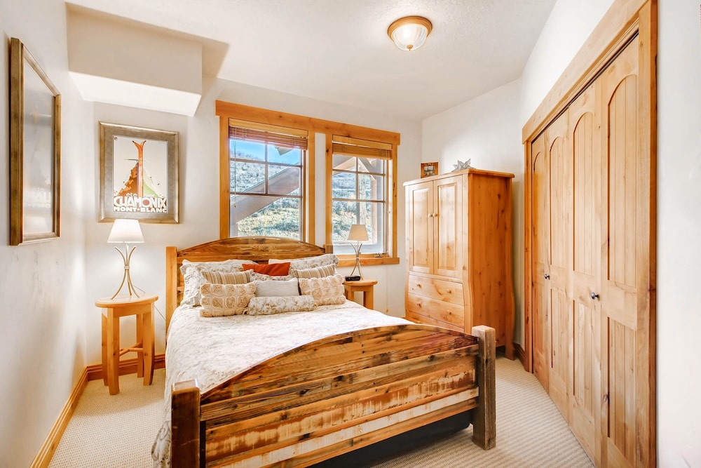 Park City Ski Resort - Town Pointe Condos