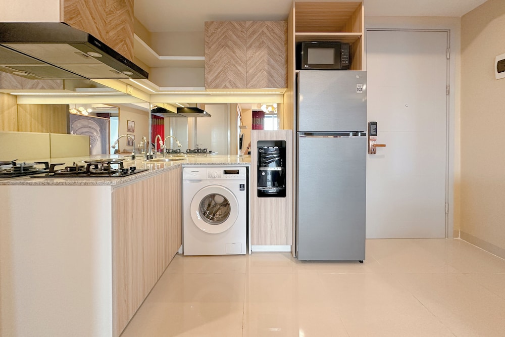 New Contemporary 2Br At Grand Sungkono Lagoon Apartment