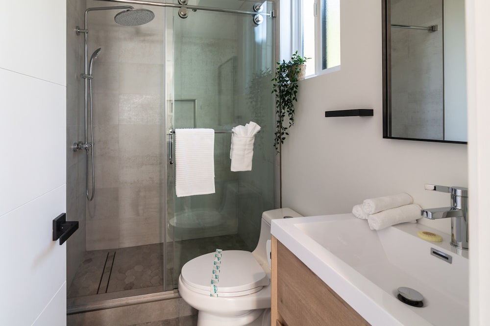 Scandinavian-style 1BR Apartment Built 2024 p81