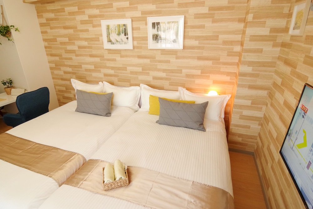 Nipponbashi Art Hotel
