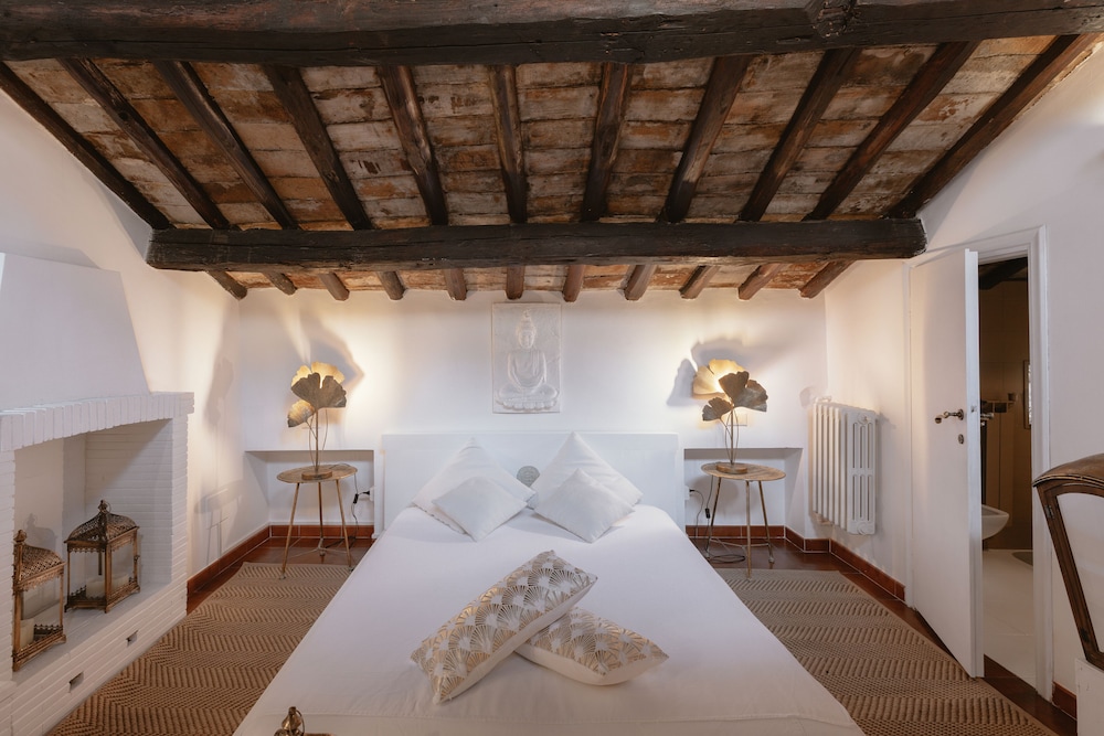 Navona Home