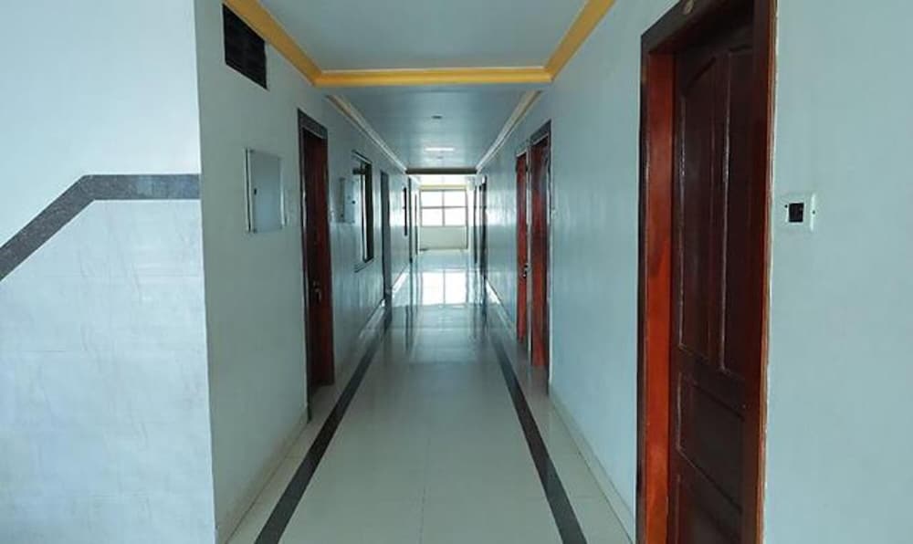 Fabhotel Amutham Residency
