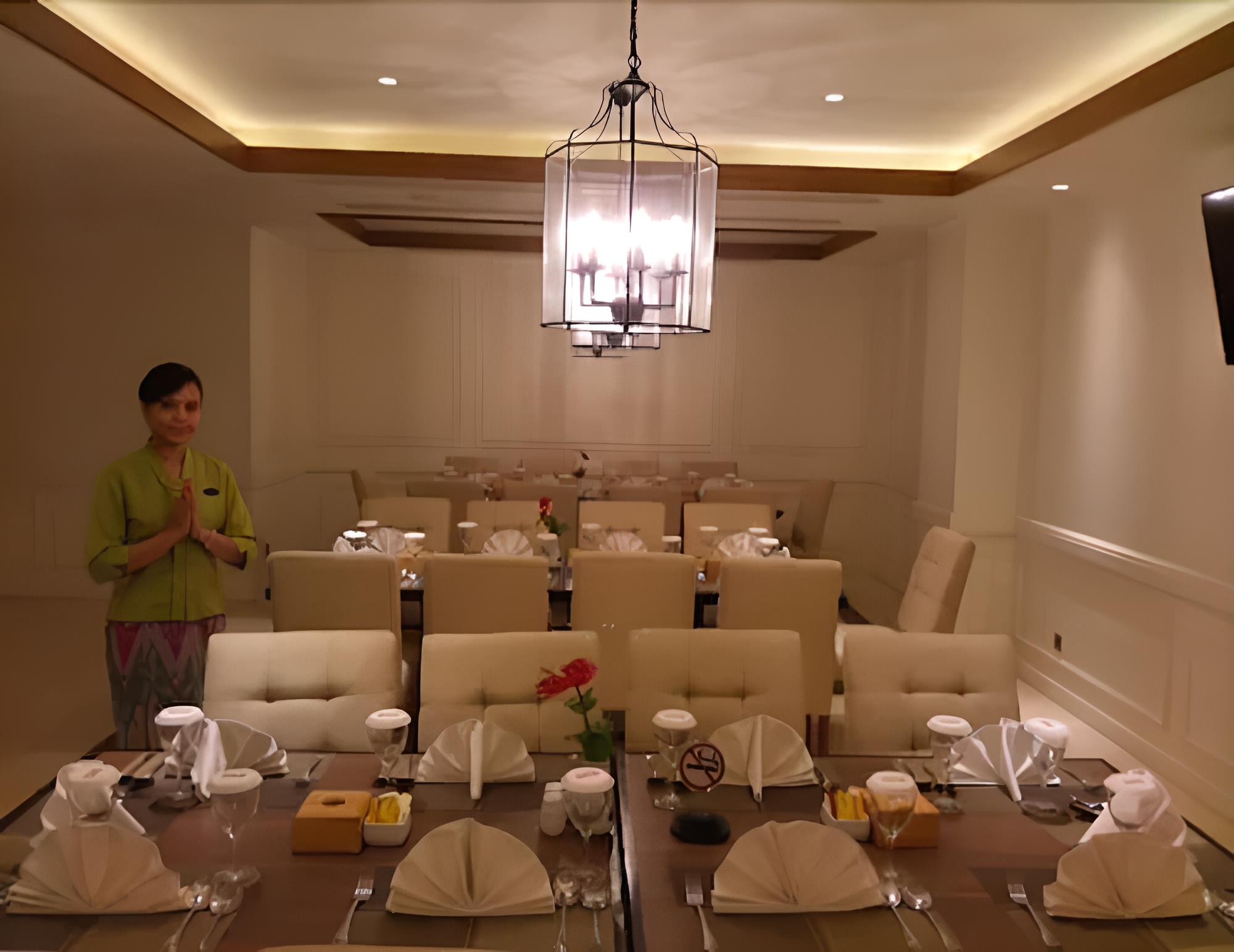 Hotel ELMI Surabaya