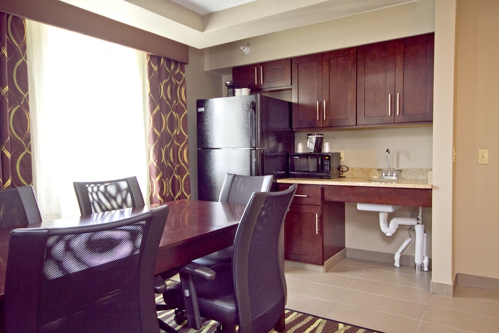 Holiday Inn Express Adrian by IHG view 5