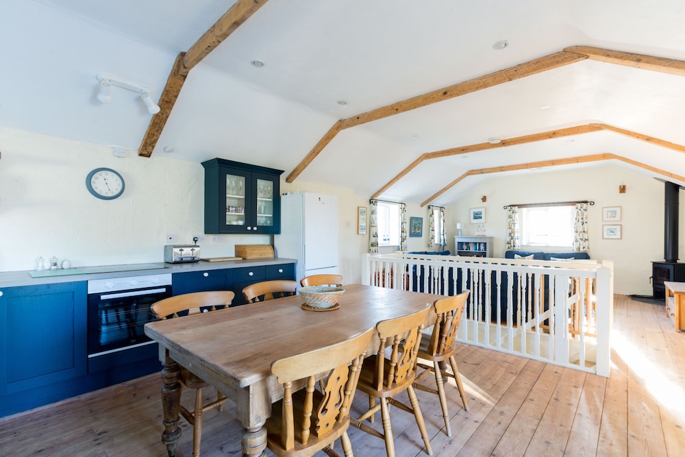 The Barn, St Minver