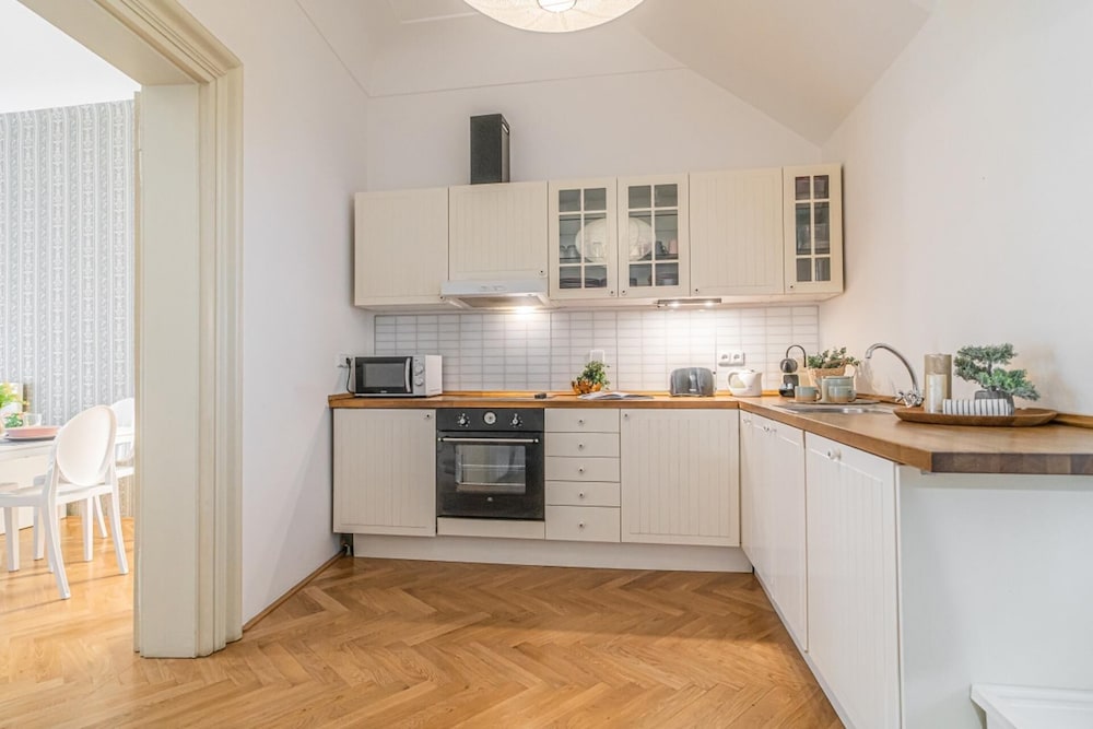 2 Bed Flat - Sleeps 6 - Pets - Wifi