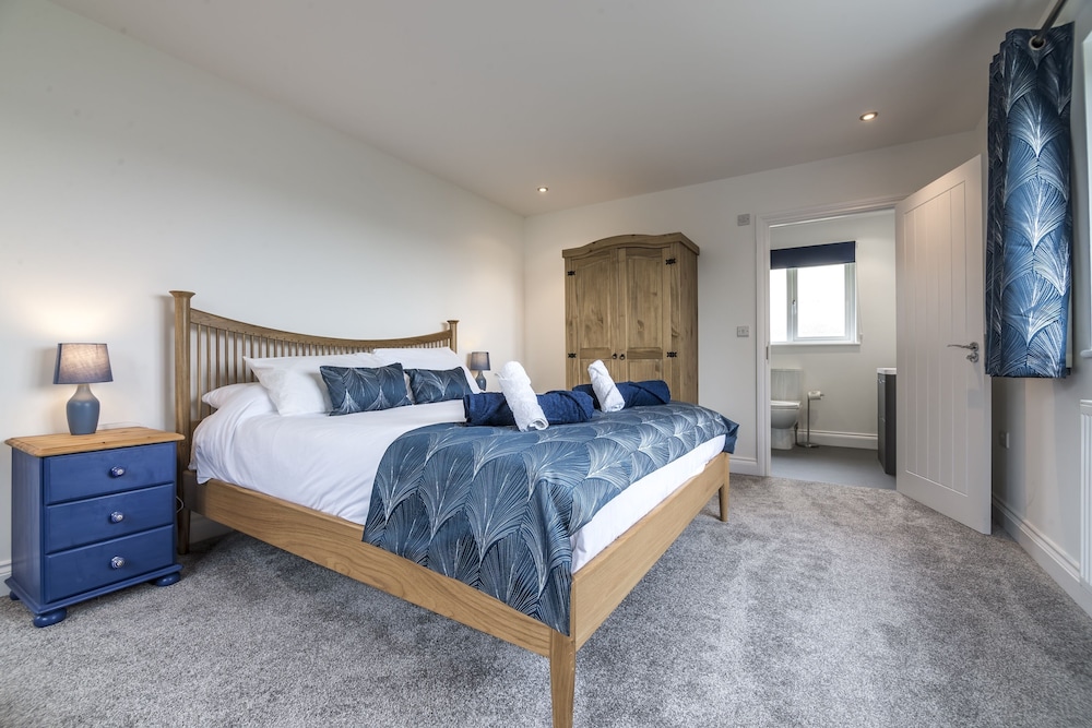 Martello View - 3 Bedroom - Llanreath view 4