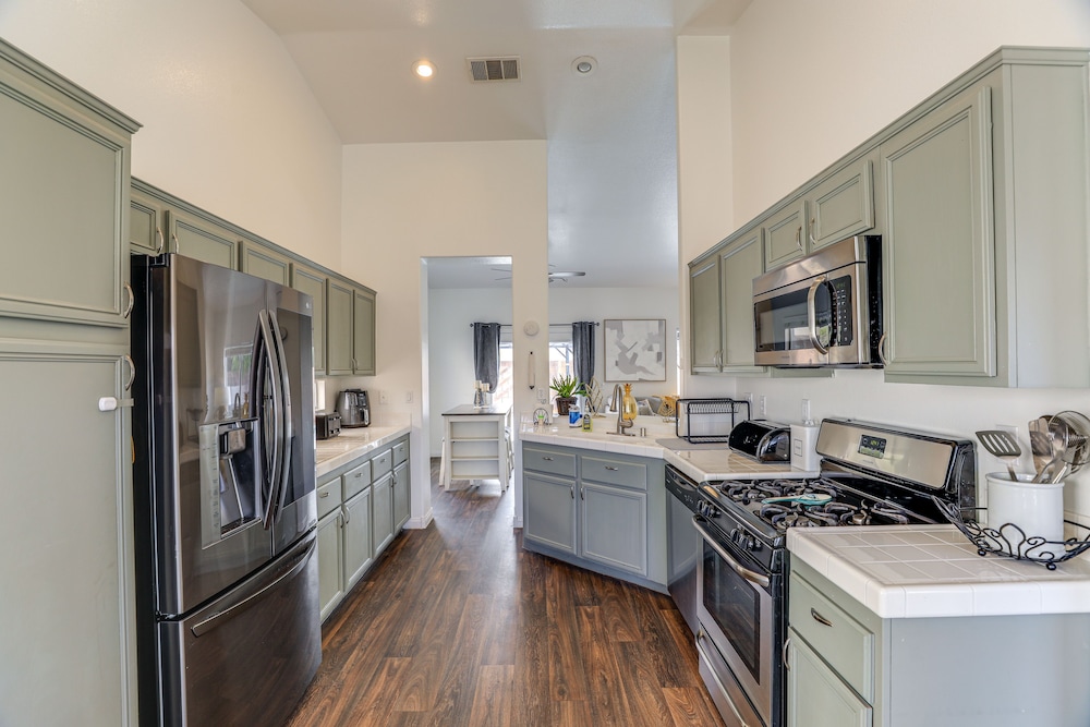 Spacious Las Vegas Home w/ Private Pool + Hot Tub