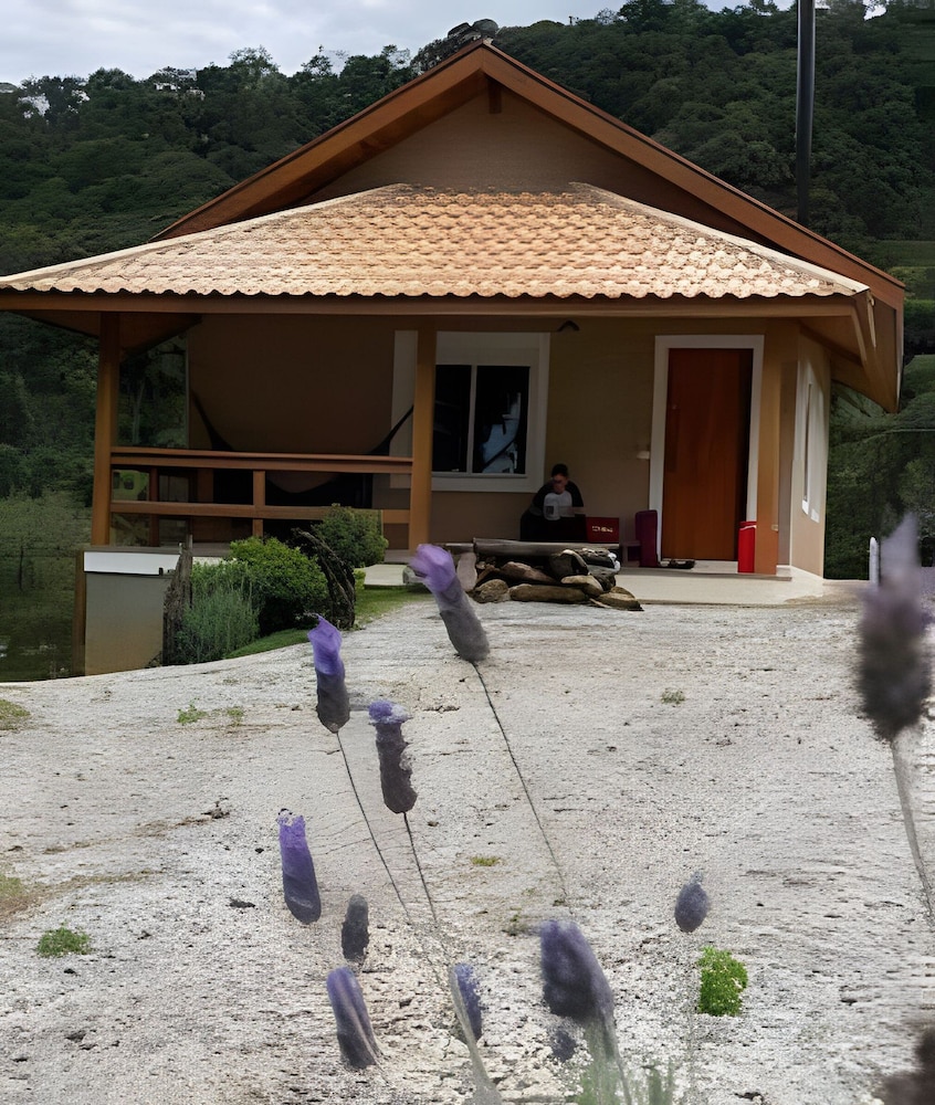 Espetacular casa em Gonçalves - MG 1