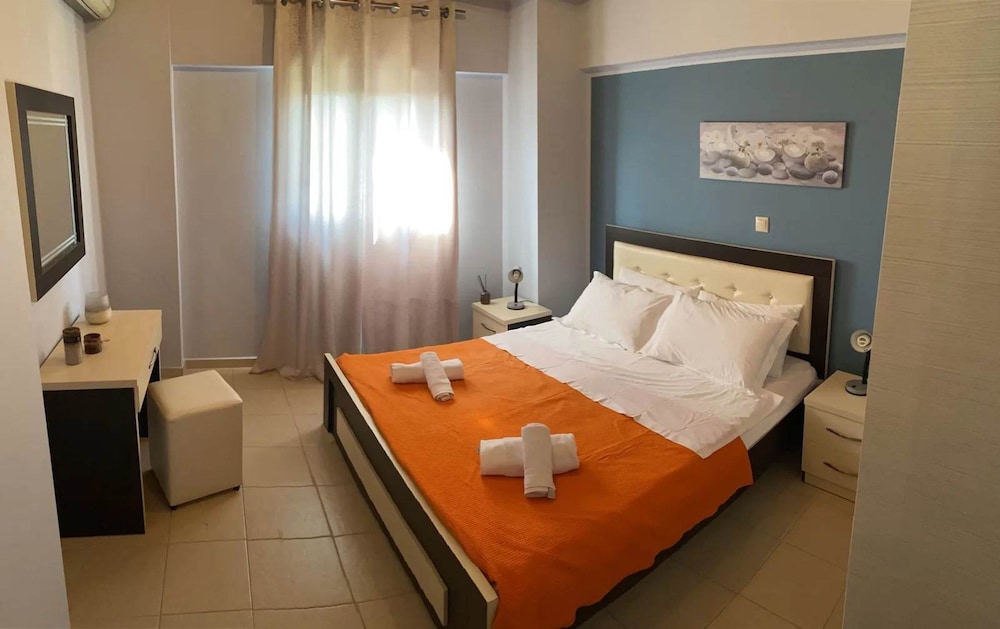 Villa Orestis - Stoupa Seaview Getaway