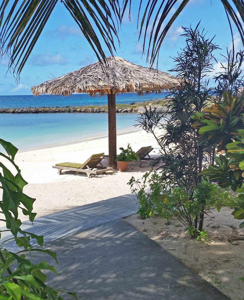 Davids Beach Hotel - Photo 30