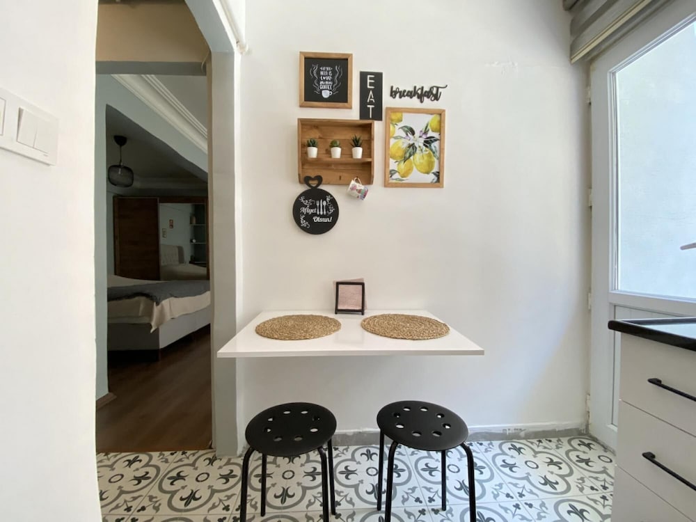 Studio Flat Near Taksim Square in Beyoglu