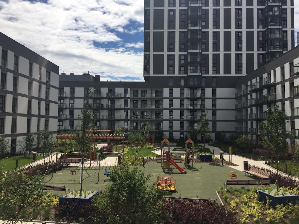 Fox Center Apartments