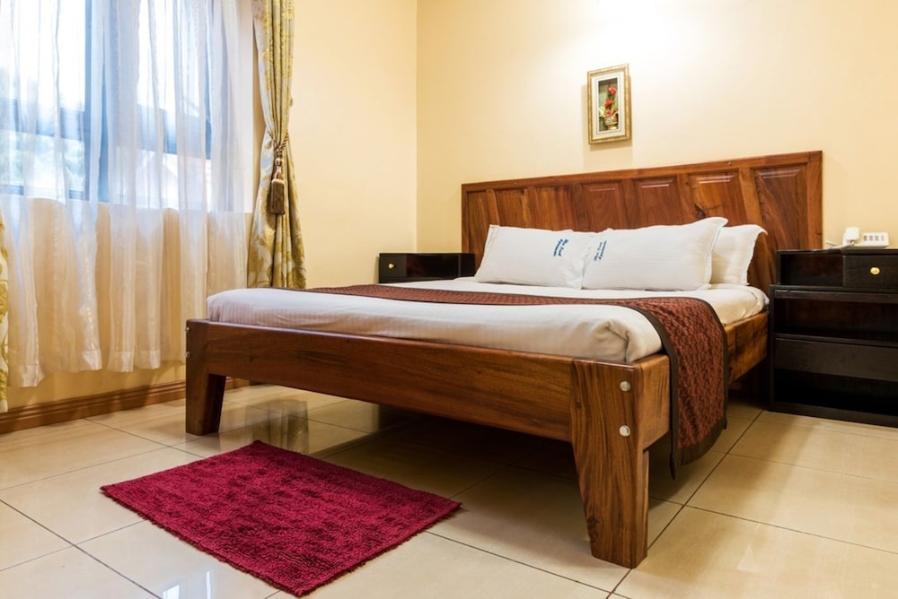 Luxury Apartment for 2 to 4 People view 3