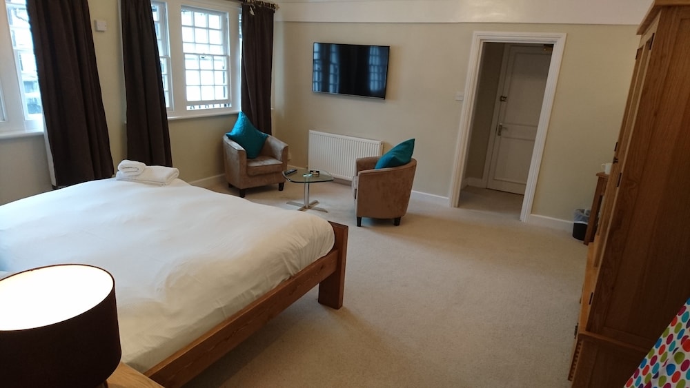 Guildford Vacations - Angel Hotel - Property Image 43